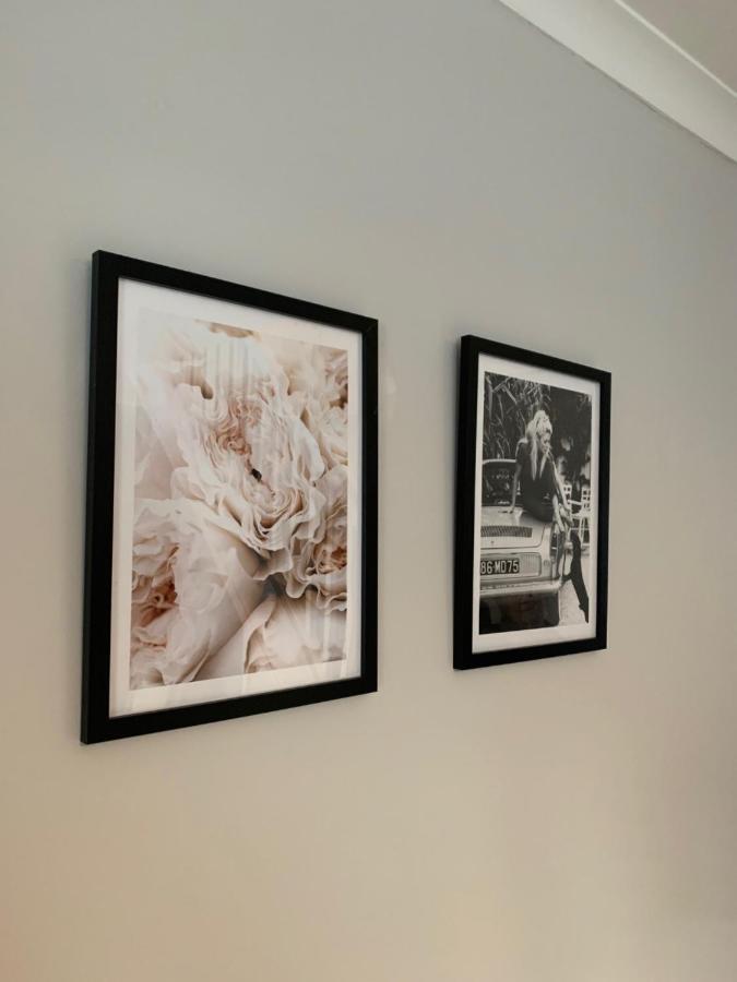 Laurel Street Villa มิดเดิลส์บะระ ภายนอก รูปภาพ